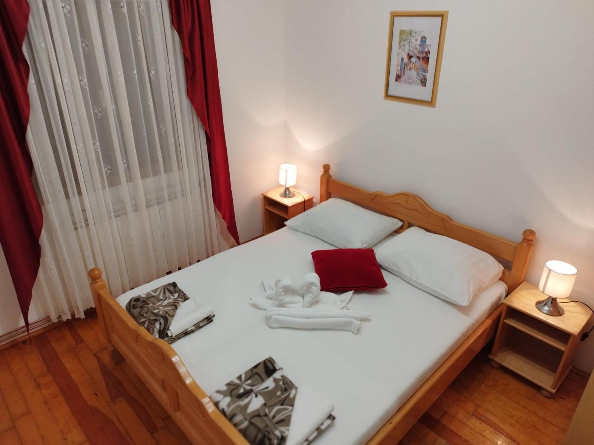 Apartmans Martha Karlobag Exteriör bild