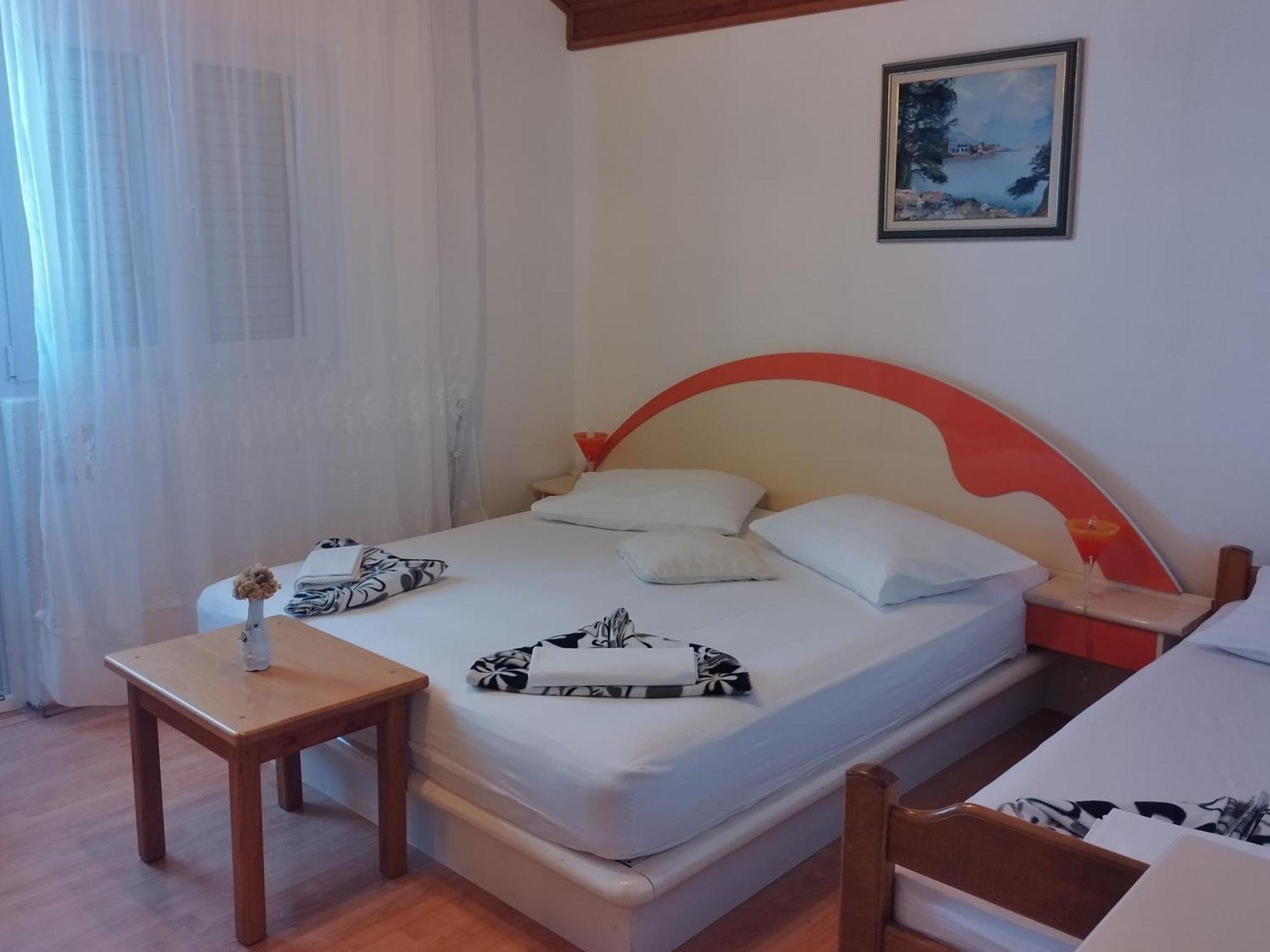 Apartmans Martha Karlobag Rum bild