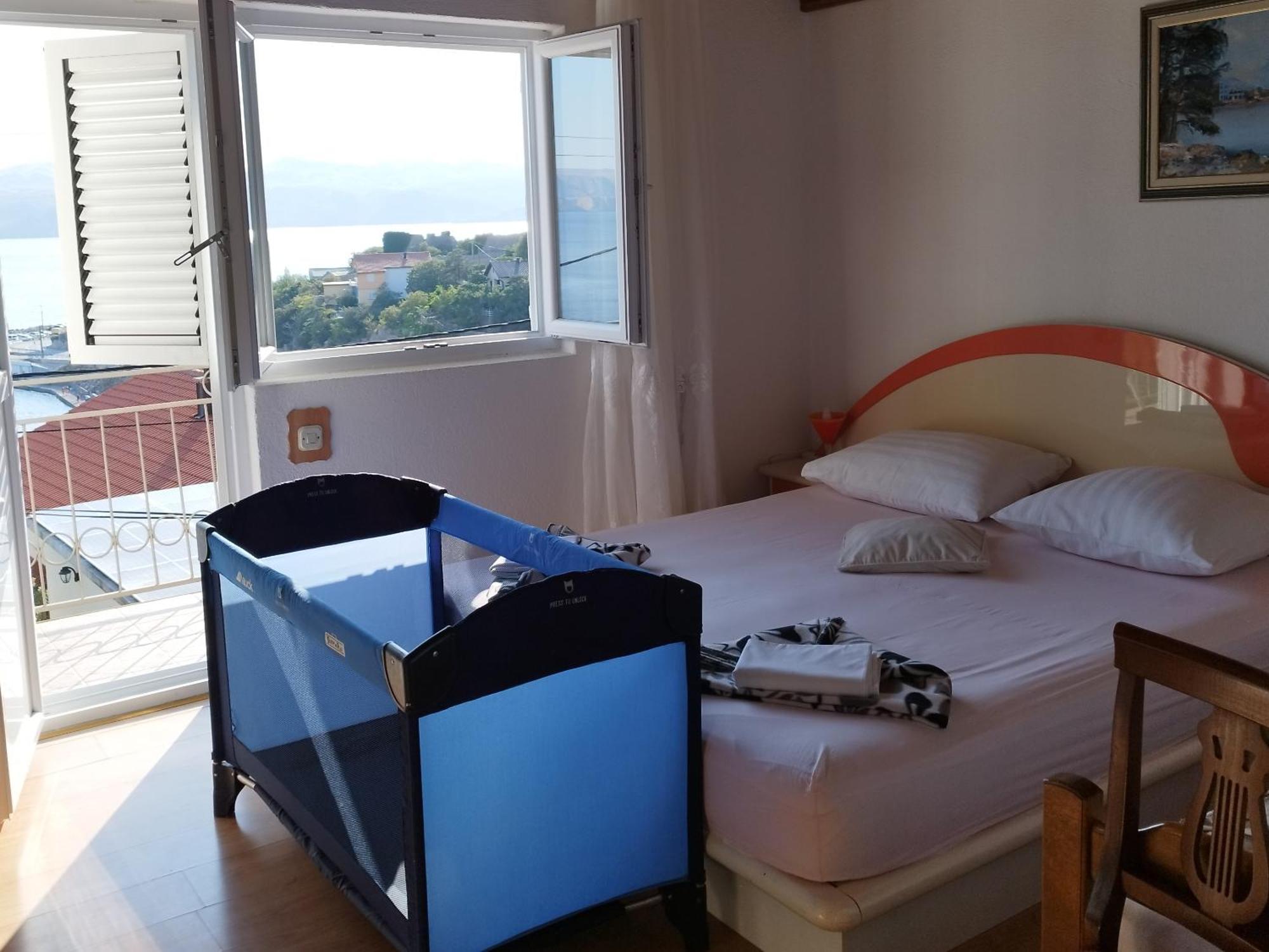 Apartmans Martha Karlobag Rum bild